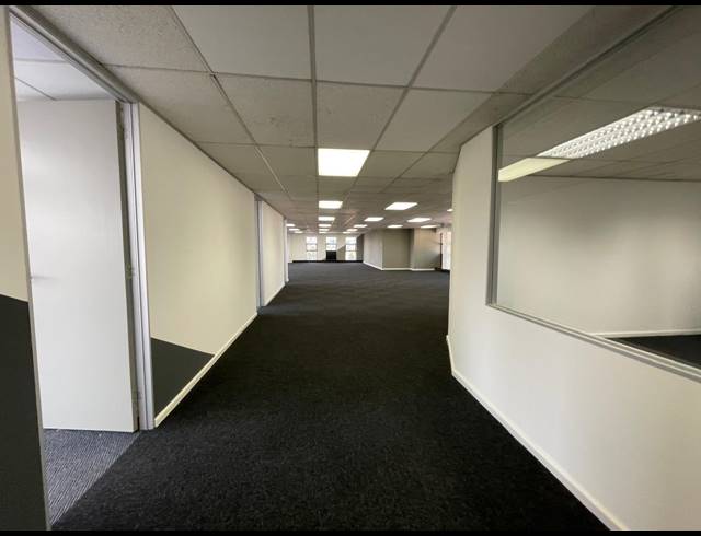 400M² OFFICE TO LET IN HURLINGHAM